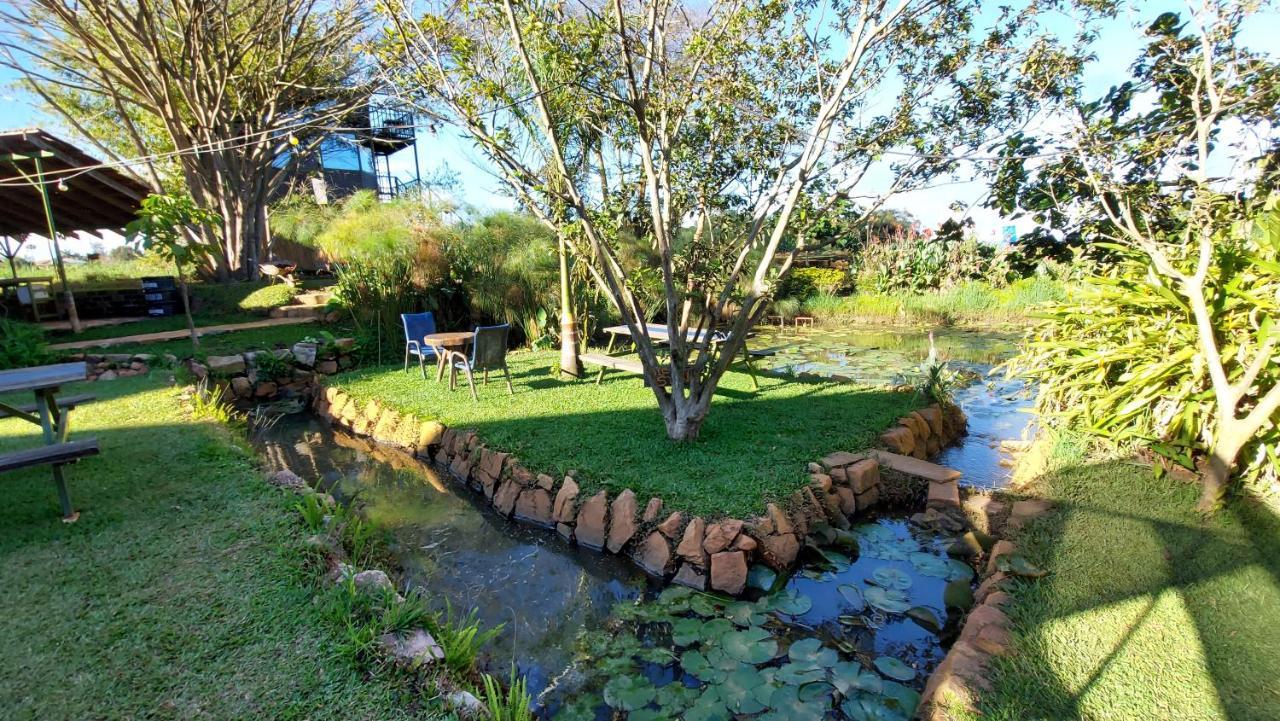 קמפאלה Yellow Haven Lodge מראה חיצוני תמונה